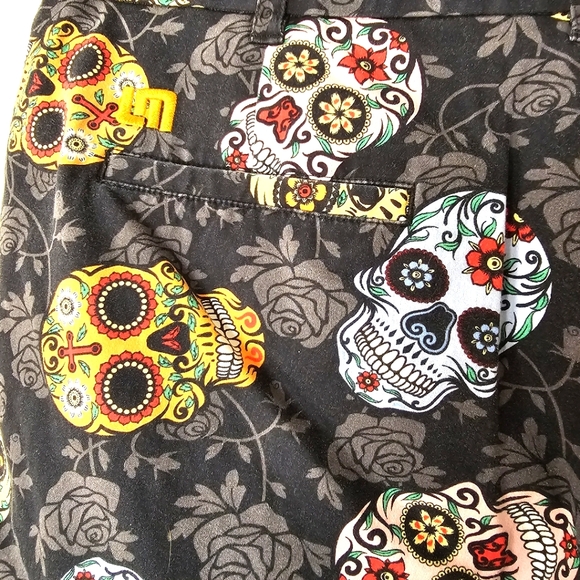 Loudmouth Sugar Skull Golf Shorts Size 38 - Picture 5 of 9
